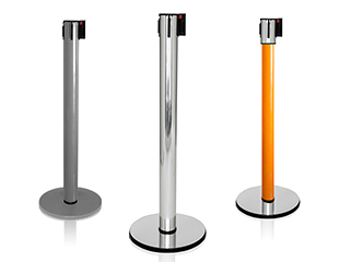 Pedestal com sistema retrátil de fita, disponível em vários modelos.